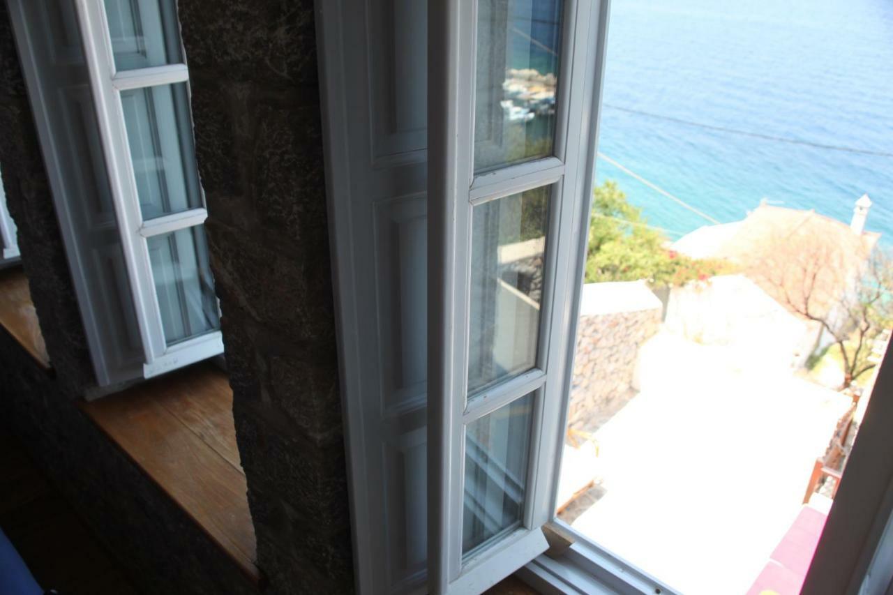 Villa Alkioni stone house Hydra  Esterno foto