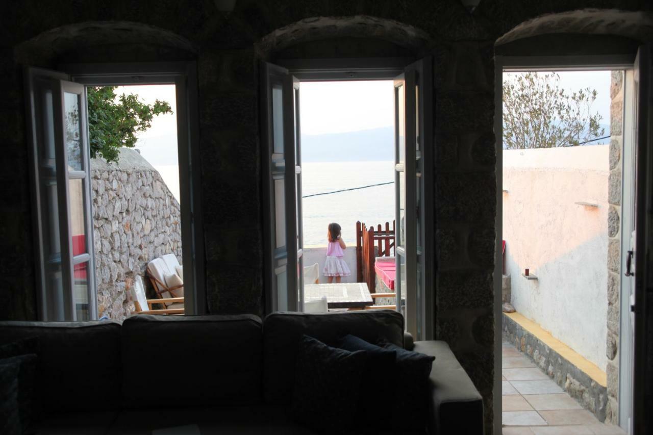 Villa Alkioni stone house Hydra  Esterno foto
